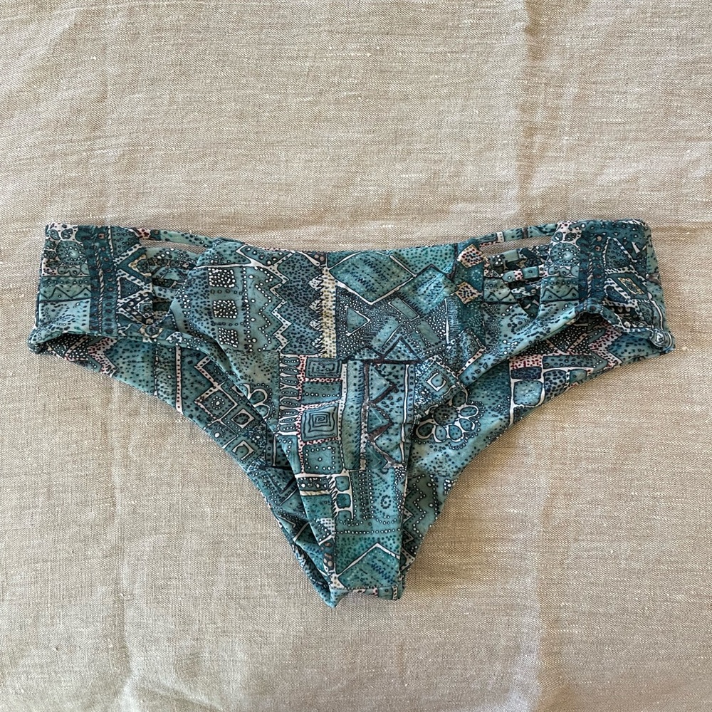 Bellakini Printed Bikini Bottoms